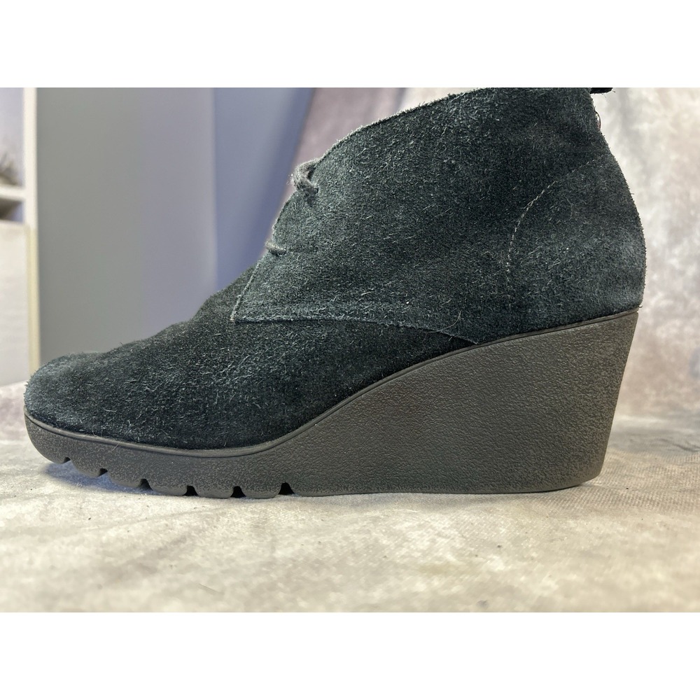 Donald J Pliner Makko Black Suede Wedge Ankle Chukka Boots Women's 9M - Picture 2 of 6
